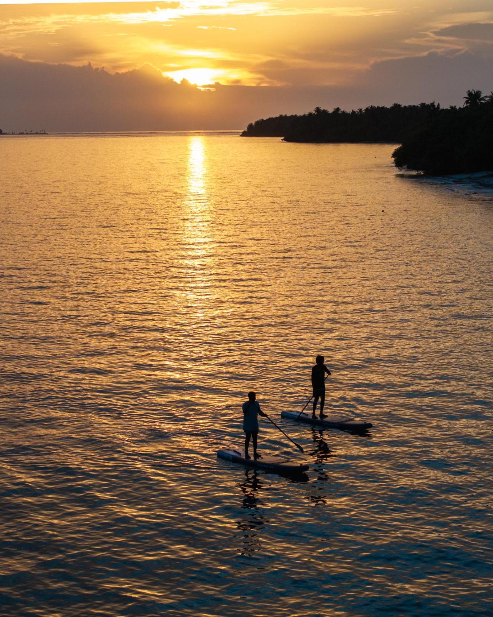 ホテル Isla Retreat Fehendhoo エクステリア 写真